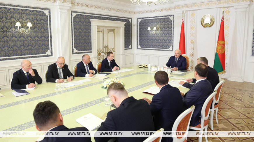 Lukashenko holds meeting on cryptocurrency