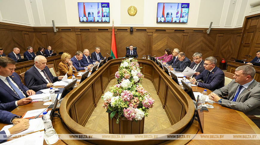 Belarus discusses social, economic development program 2026-2030