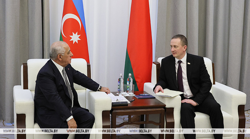  Turchin meets with Azerbaijani PM 
 
  
  