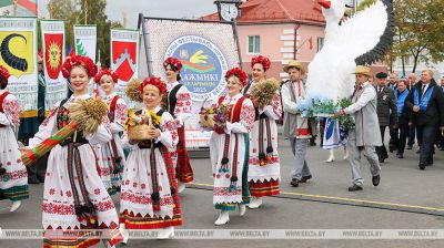 Dazhynki harvest festival in Lelchitsy 