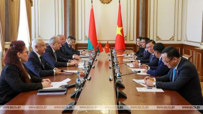 MPs discuss Belarus-Vietnam cooperation in Minsk 
  
 