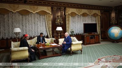 Lukashenko meets with Pope's special envoy in Minsk  Lukashenko meets with Pope's special envoy in Minsk