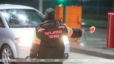 Poland reopens border with Belarus