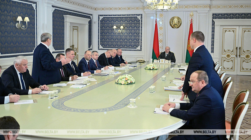 Lukashenko holds meeting to discuss Polesie development