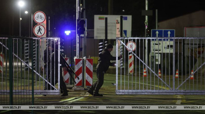 Lithuania reopens border checkpoints with Belarus
