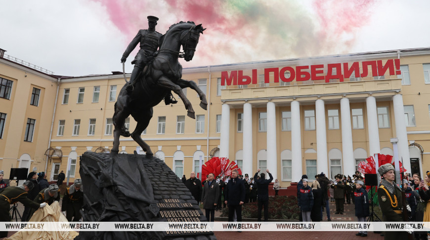 Monument to Konstantin Rokossovsky unveiled in Gomel 