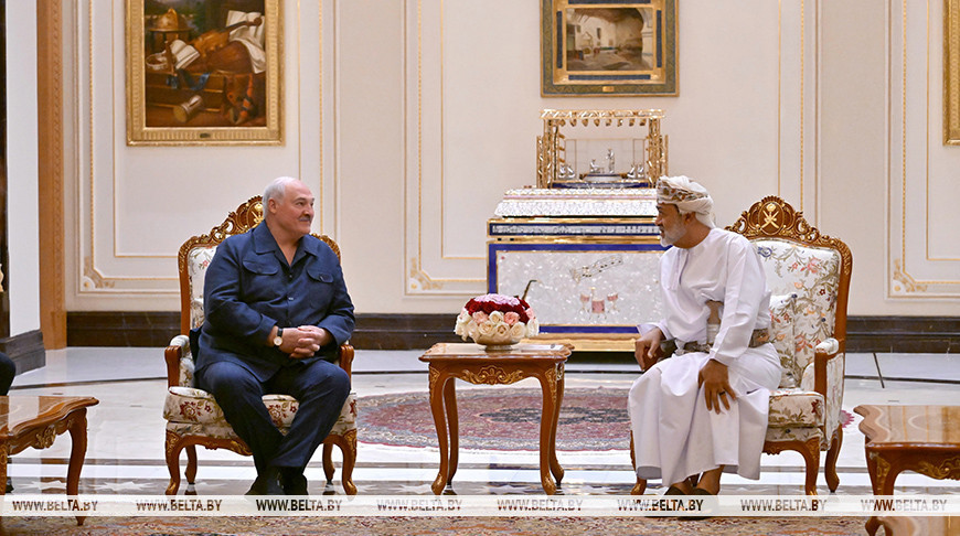 Belarusian president meets with Sultan of Oman 