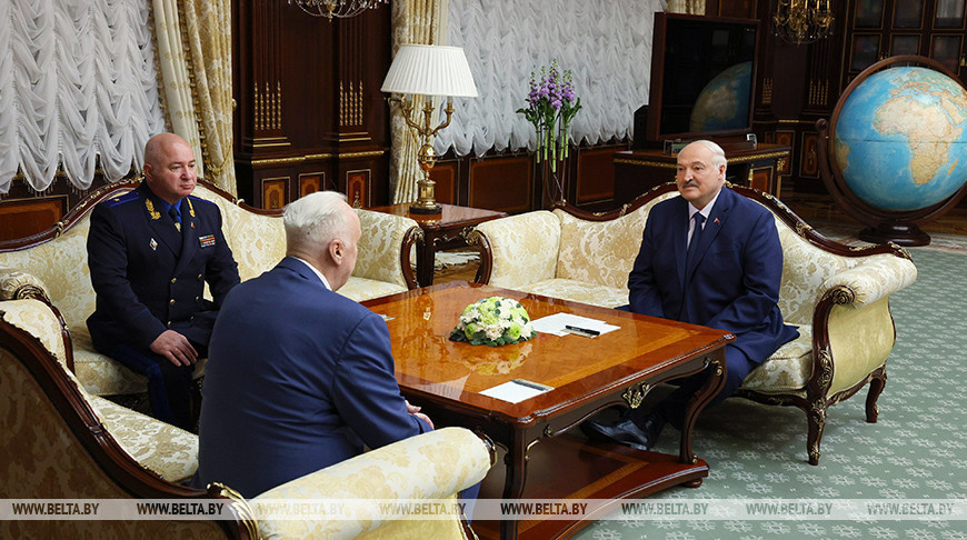 Lukashenko meets with Russia’s top investigator 