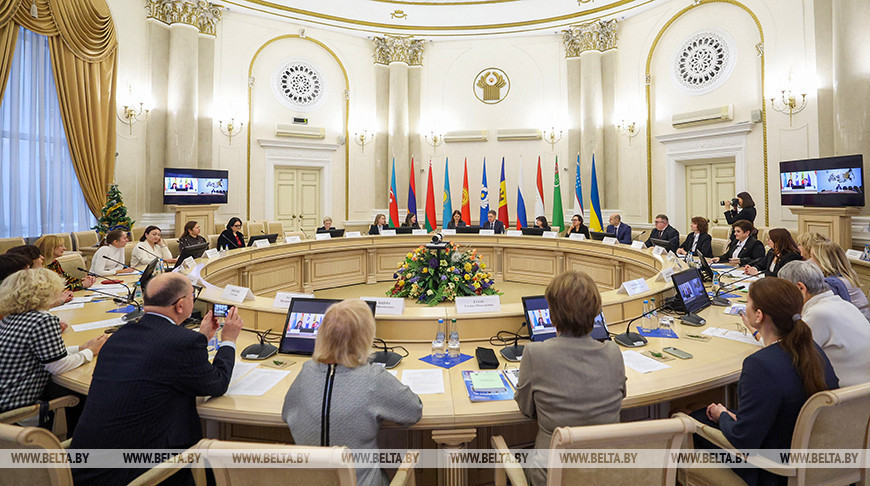 Minsk hosts roundtable to discuss inclusive culture in CIS 