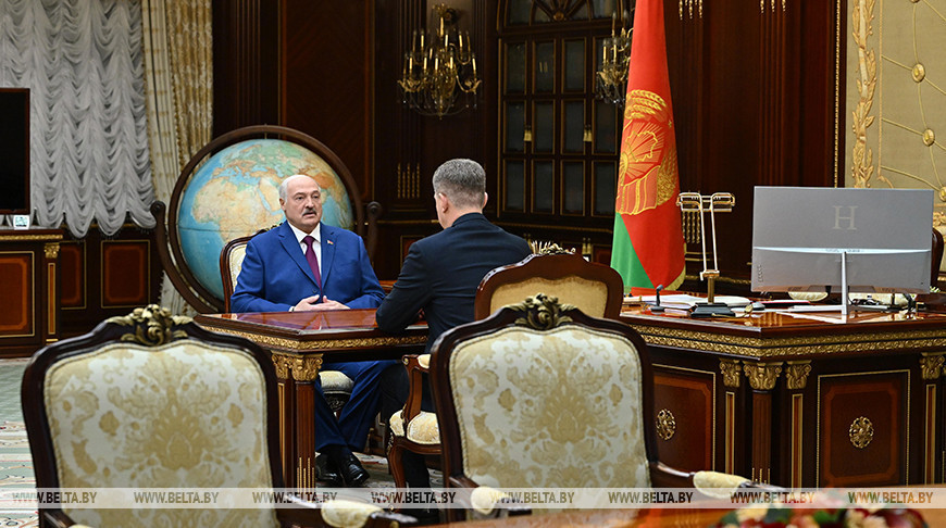 Lukashenko meets with Minsk mayor
