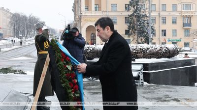 Kazakhstan Parliament speaker lays wreath at Victory Monument in Minsk
  
 