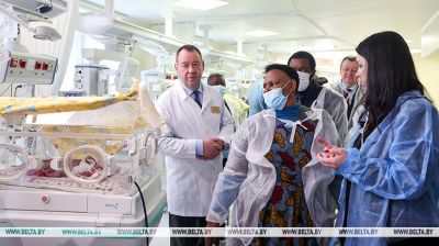 Zimbabwean delegation Mother and Child center in Minsk