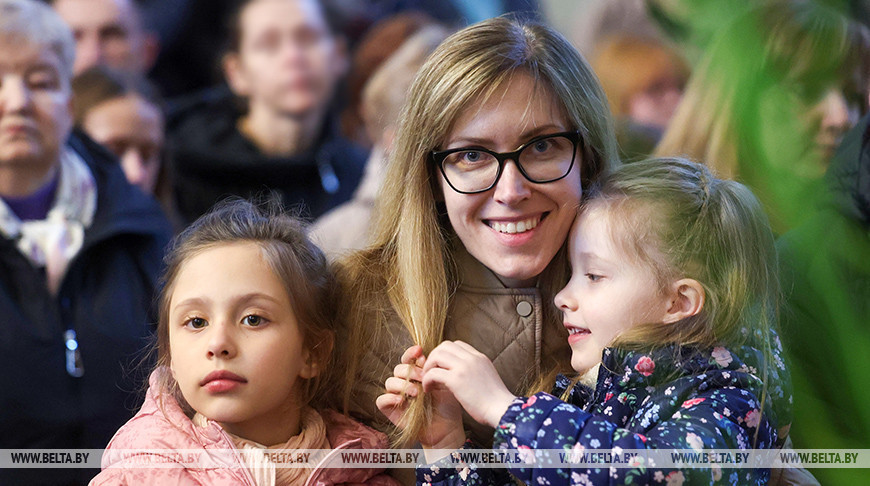Catholic believers observe Maundy Thursday