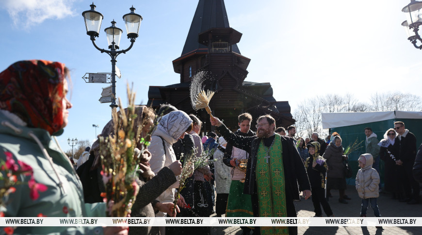 Orthodox Christians celebrate Palm Sunday