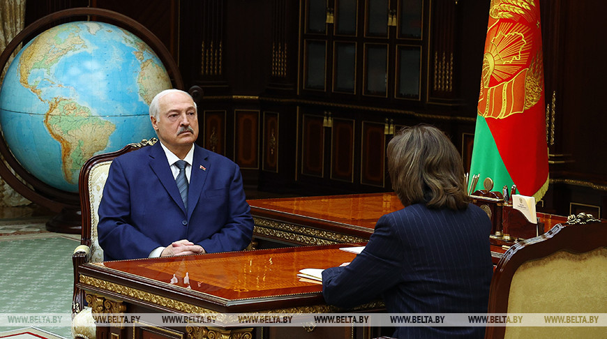 Lukashenko receives Kochanova’s report
