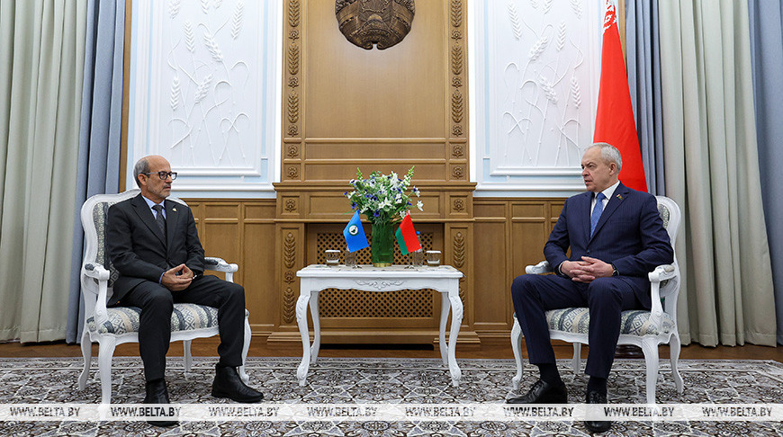 Sergeyenko meets with Parlatino president