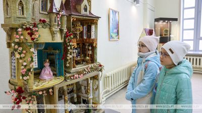 Miniature exhibition debuts in Vitebsk museum