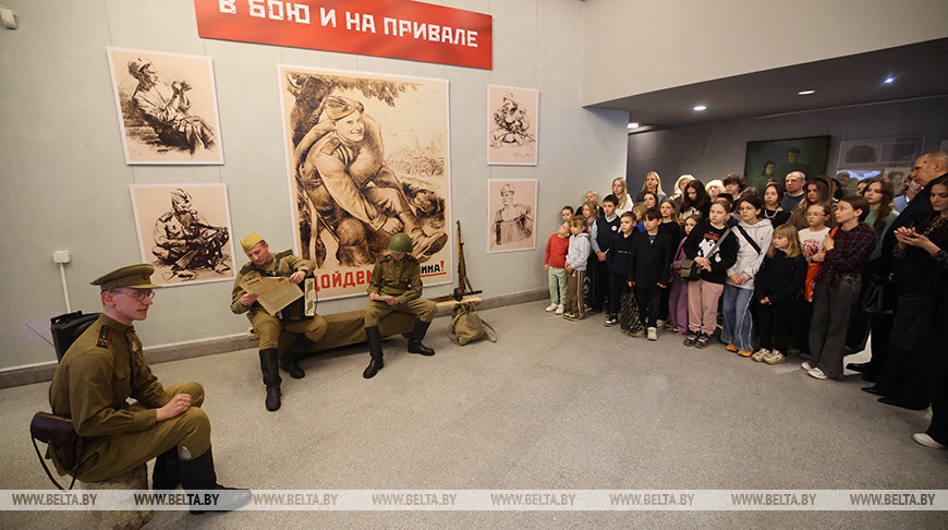 Original WWII drawings on display in Minsk