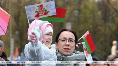 Belarusians mark Labor Day
 
  
  