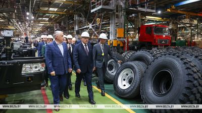 Algerian MPs tour MAZ
