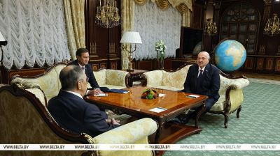 Lukashenko holds talks with Russian FM