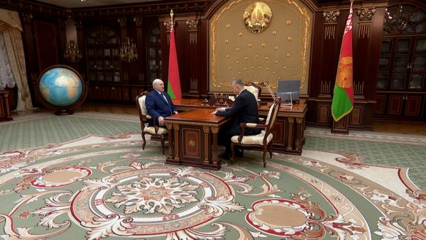 Krutoi presents a report on the situation in agribusiness, HR, the president’s schedule to Lukashenko
