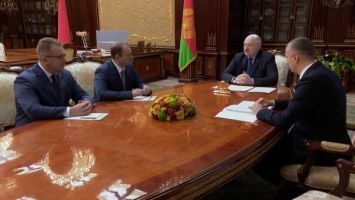 Lukashenko appoints new Belneftekhim, Belaruskali directors 