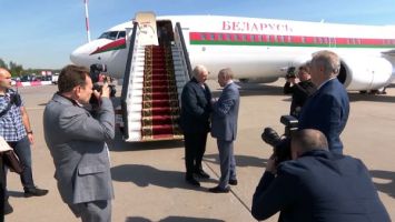 
Lukashenko arrives in Russia on working visit 
