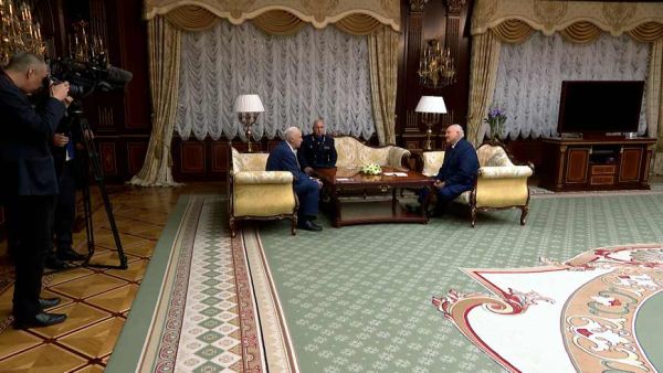 Lukashenko meets with Russia’s Investigative Committee head
