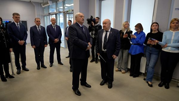 Lukashenko sets task for Belarusian microelectronics industry