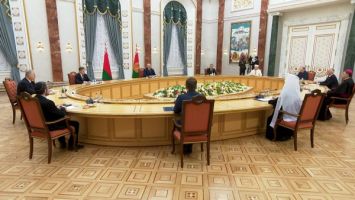 Lukashenko suggests setting up centers of attraction for all denominations in Belarus