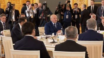Lukashenko arrives at Kremlin for EAEU summit