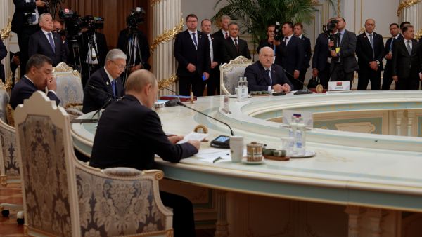 
Lukashenko arrives at Palace of Nations in Dushanbe for CIS summit
 
