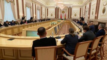 Lukashenko calls for unified strategy on historical memory