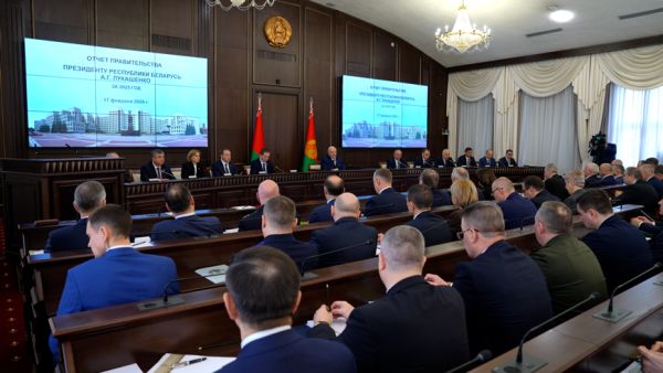 Lukashenko: Economy is now the real battlefield in ‘almost wartime’ conditions