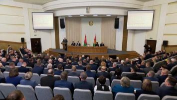 Lukashenko wants ironclad order in Vitebsk agricultural sector