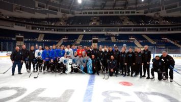 Lukashenko gives advice to HC Dinamo Minsk players ahead of next KHL playoff round