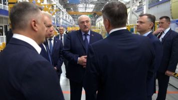 
 Lukashenko visits Irkutsk Aviation Plant
 