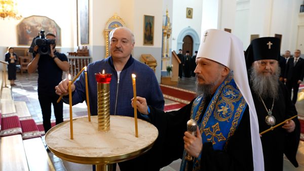 Lukashenko visits Zhirovichi Monastery