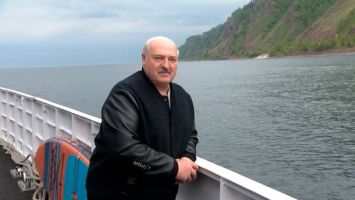 
    
 Lukashenko fulfills one of his longtime dreams during his visit to Irkutsk 