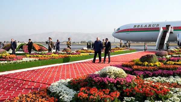 Lukashenko lands in Tajikistan’s capital Dushanbe