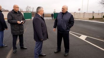 Lukashenko on new terms for providing modern farm machines