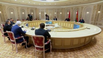 Lukashenko underlines affinity of Belarusians and Russians
