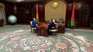 Lukashenko hears report on situation in agriculture in Belarus