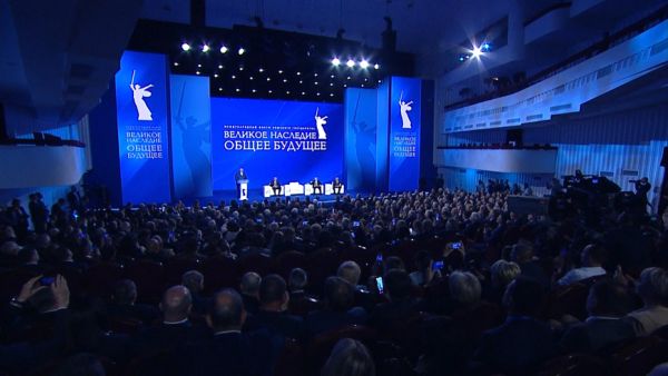 Lukashenko delivers a speech at a Belarusian-Russian patriotic forum in Volgograd
