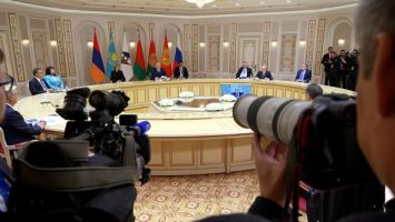 Lukashenko opens a narrow-format session of the Supreme Eurasian Economic Council