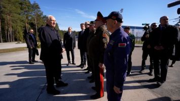 Lukashenko urges to preserve and develop DOSAAF