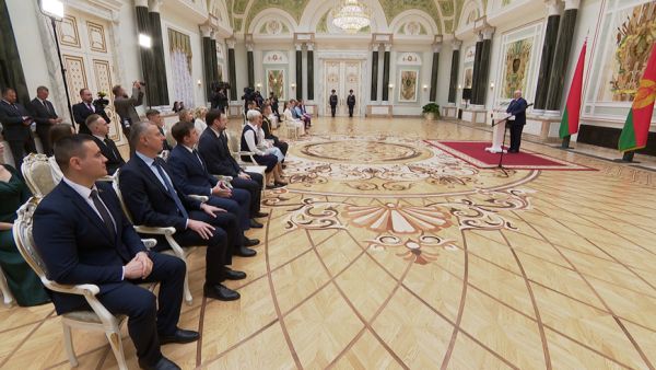 Lukashenko: Future of Belarus largely depends on its youth