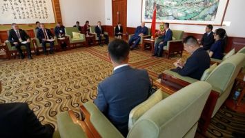 
 Lukashenko invites China to build greenhouse complexes in Belarus
 