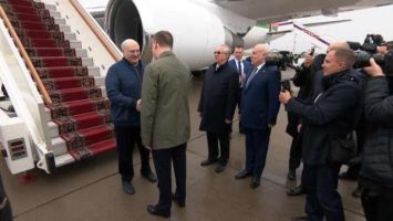 Lukashenko arrives in Moscow to attend CIS summit